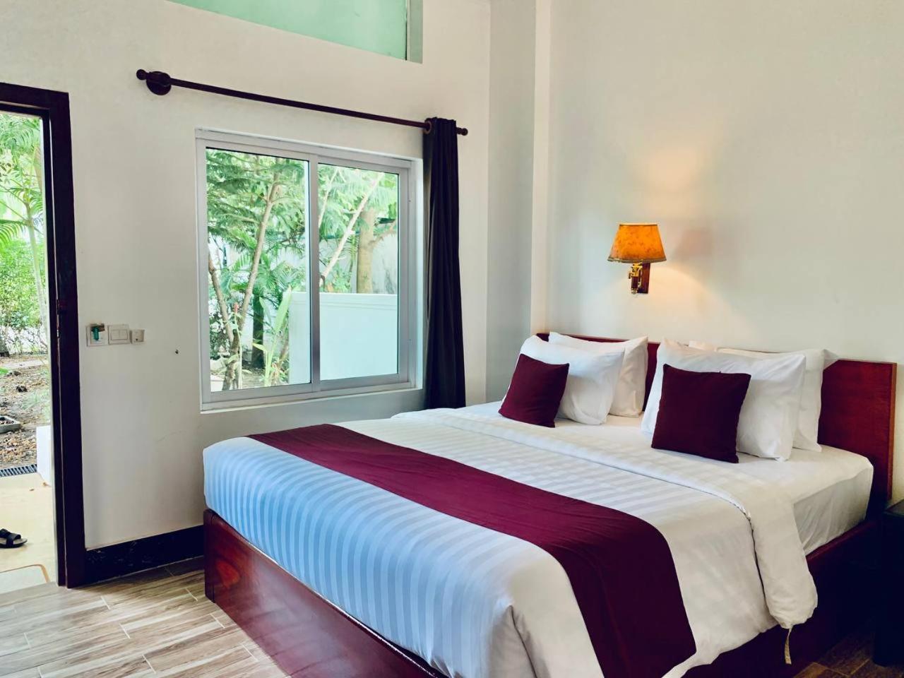 Lucky Garden Boutique Hotel เสียมราฐ ภายนอก รูปภาพ